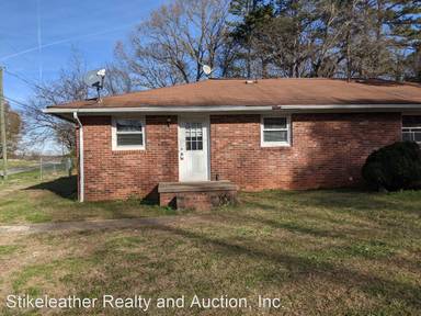 Main picture of 225 Mackwood Rd