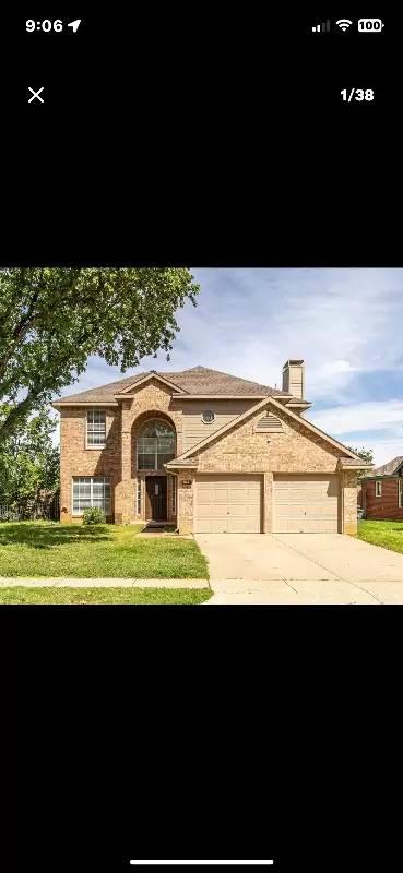 Main picture of 3 Parkview Dr