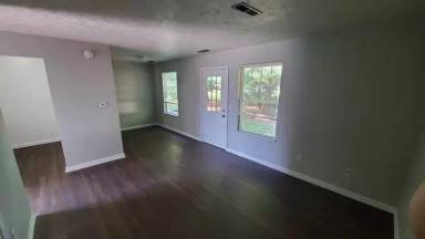 Main picture of 41 Pine Dr