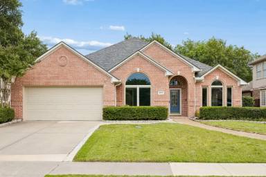 Main picture of 5010 Plantation Ln