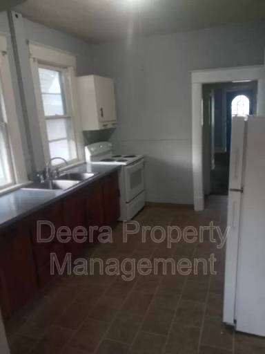Main picture of 2606 Mitchell Ave