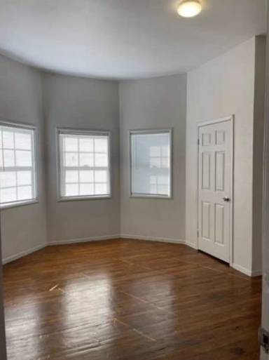 Main picture of 144 N Grant St