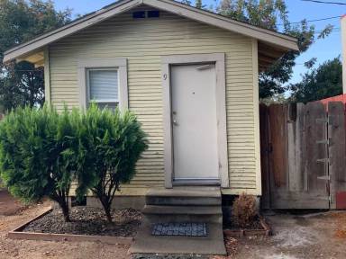 Main picture of 1337 N Golden State Blvd