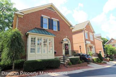 Main picture of 1232 Dilworth Crescent Row