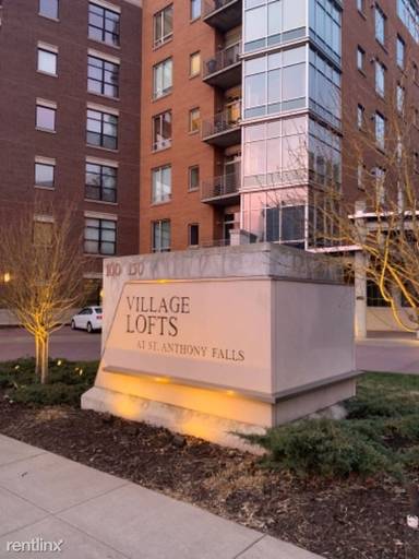 Main picture of 100 2nd St NE