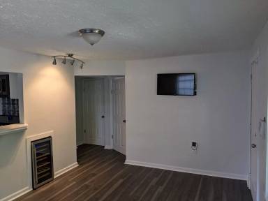 Main picture of 45 Ireland St