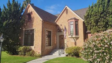 Main picture of 3270 2nd Ave
