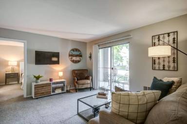 Main picture of 100 Alessandra Ct