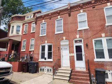 Main picture of 1313 Lancaster Ave