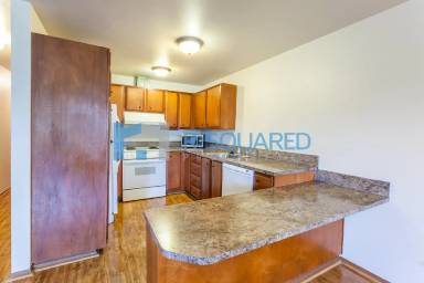 Main picture of 323 2nd Ave S