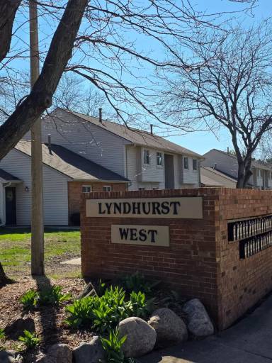 Main picture of 1611 Lyndhurst Drive