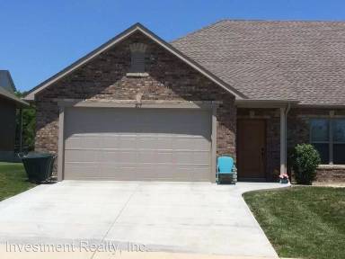 Main picture of 201 -27 Pebblestone Ln