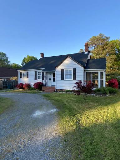 Main picture of 7107 Hermitage Rd