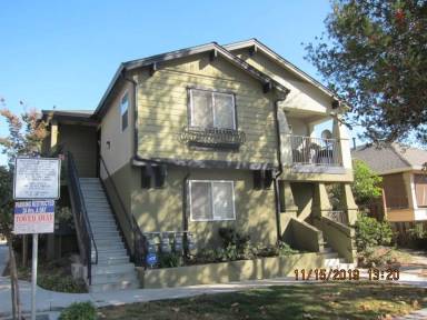 Main picture of 32 S 20th St