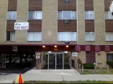 Main picture of 6901-17 S Paxton Ave & 2211-17 E 69th St