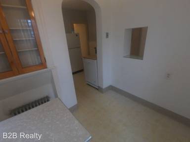 Main picture of 2208 Warren Rd