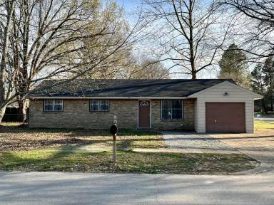 Main picture of 1503 W College Ave