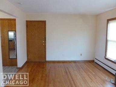 Main picture of 3942 N California Ave