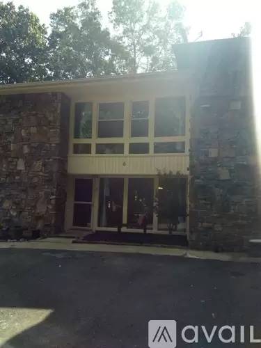 Main picture of 6 Troza Ln
