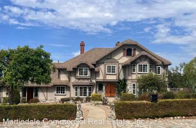 Main picture of 3763 Hollins Ave