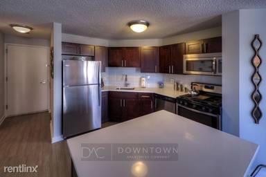 Main picture of 412 N State St