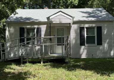 Main picture of 3031 W Wiswall St