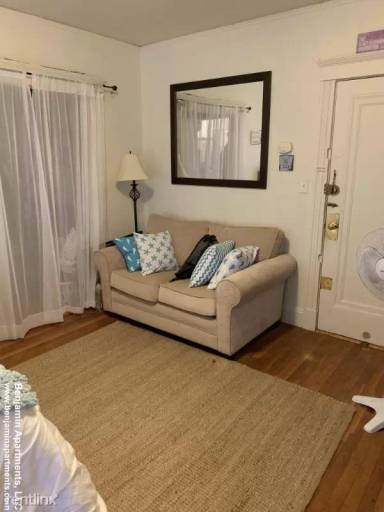 Main picture of 231 Park Dr