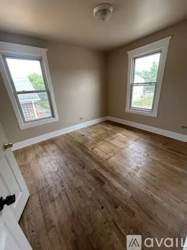 Main picture of 4140 W Grenshaw St