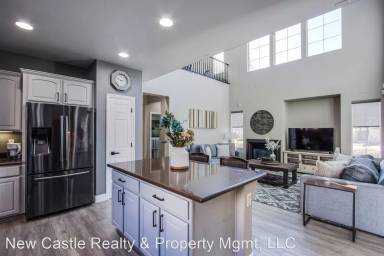 Main picture of 10504 Miners Gulch Ave