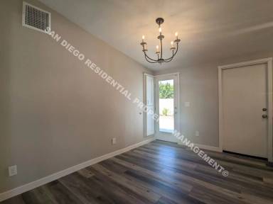 Main picture of 965 Beverly Ave