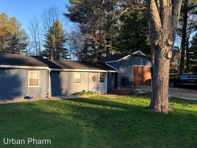 Main picture of 4707 Main St