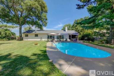 Main picture of 7473 Towerview Ln