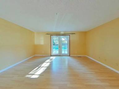 Main picture of 3435 NE Canterbury Cir