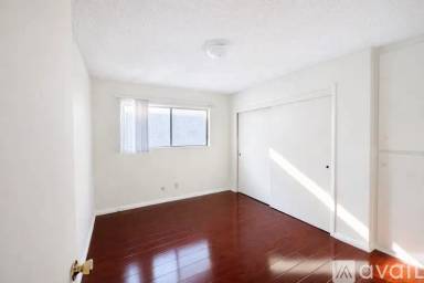 Main picture of 1804 Vine St