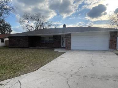 Main picture of 26720 Hickory Loop