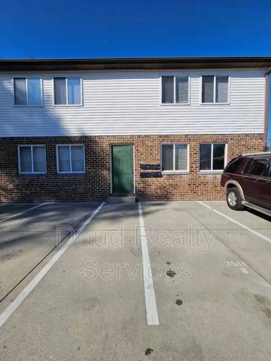 Main picture of 3511 Sewells Point Rd