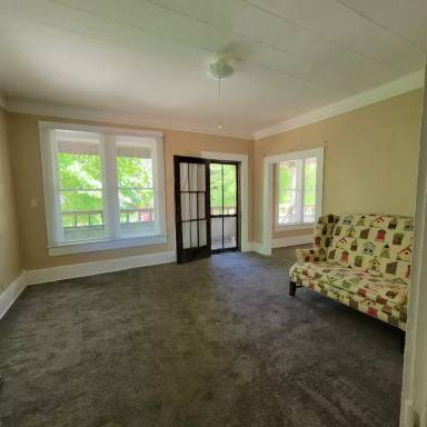 Main picture of 338 SE Jackson St