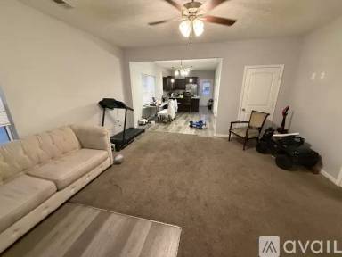 Main picture of 400 Rick McCormick Dr