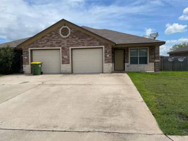 Main picture of 202 Coby Dr