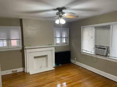 Main picture of 29 W 1st Ave