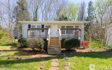 Main picture of 163 Gaines St
