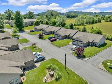 Main picture of Suncrest Village Apartments