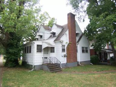 Main picture of 200 Forest Park Rd
