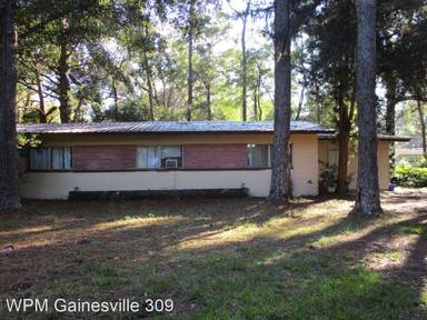 Main picture of 701 NW 19th Ln