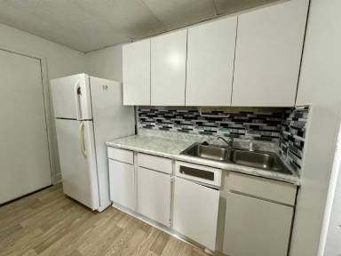 Main picture of 850 Watson St SW