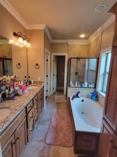 Main picture of 324 Camelback Dr