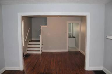 Main picture of 1210 S 22nd St