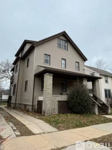 Main picture of 24 N 4th St