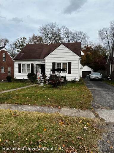 Main picture of 753 Lynn Rd
