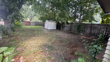 Main picture of 1011 S Topeka Ave